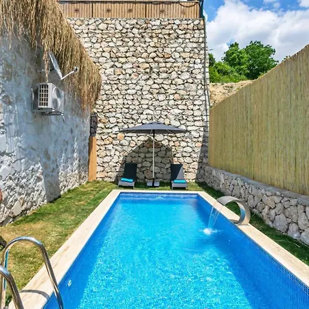 Saklikent 1 Bedroom 3496 פאטהיה